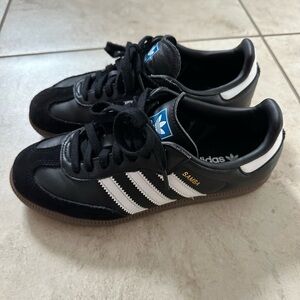 Adidas women’s samba OG shoes